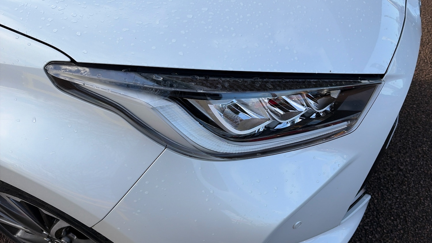 Used Toyota Yaris 2024 for sale - 77118418: Photo 40