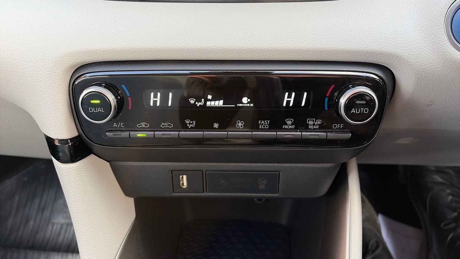 Used Toyota Yaris 2024 for sale - 77118418: Photo 52