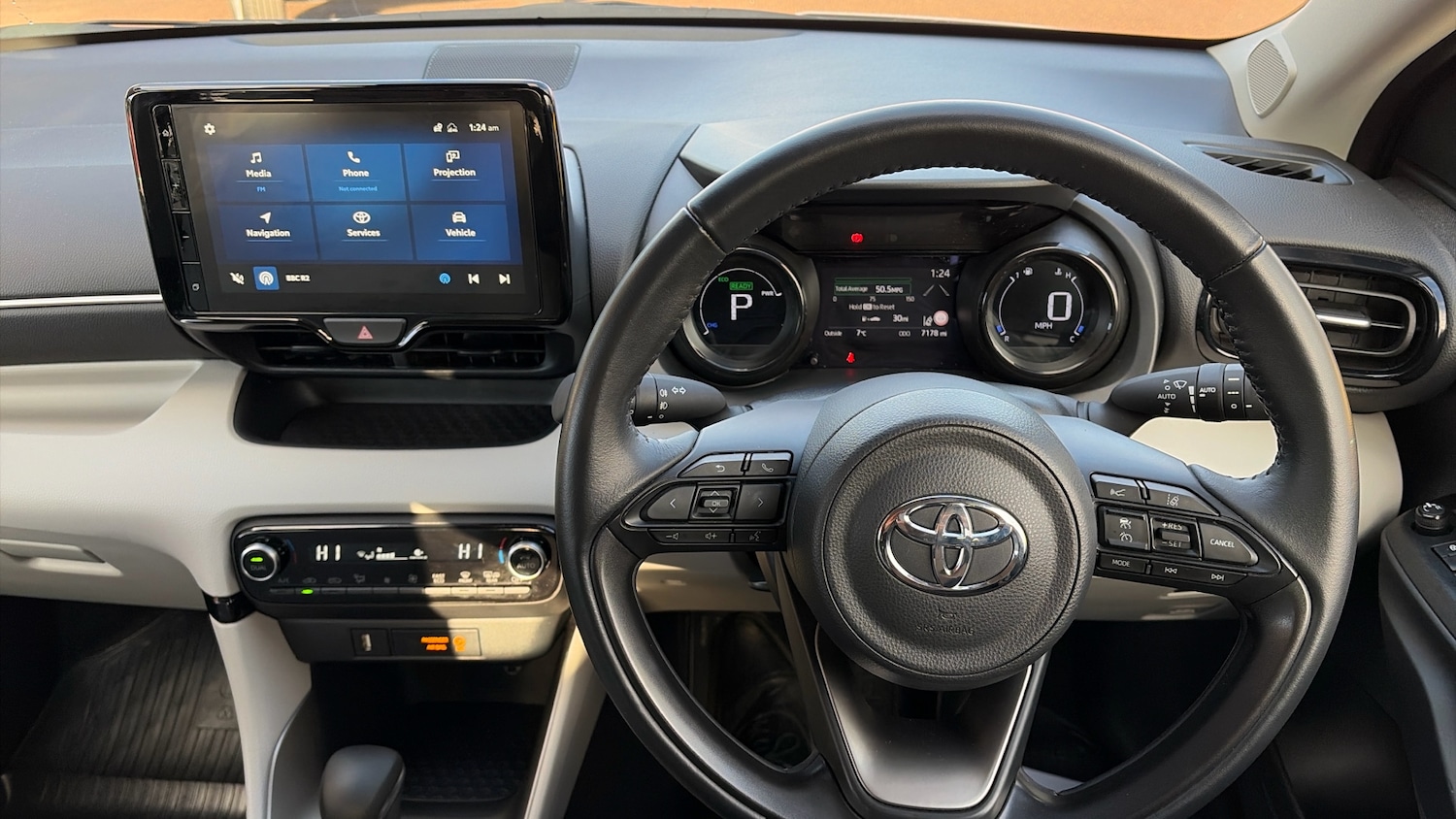 Used Toyota Yaris 2024 for sale - 77118418: Photo 6