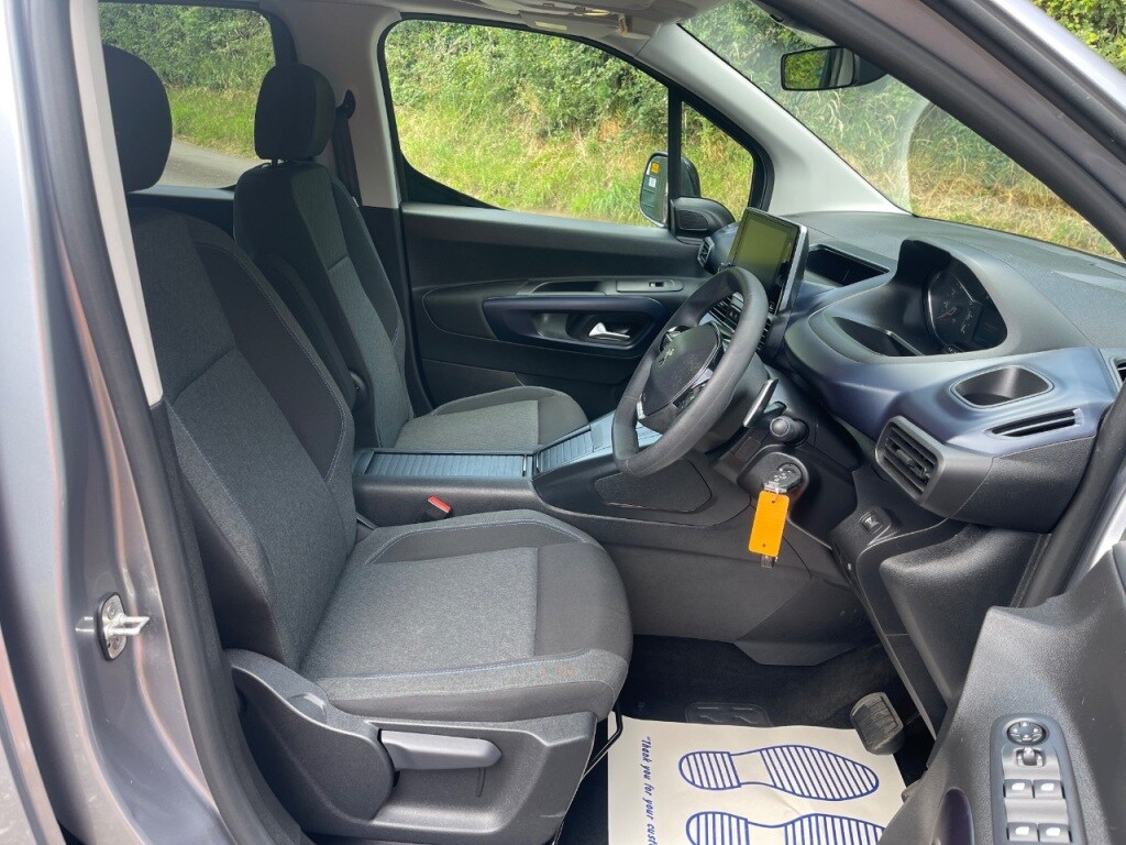 Used Peugeot Rifter 2023 for sale - 76345088: Photo 11