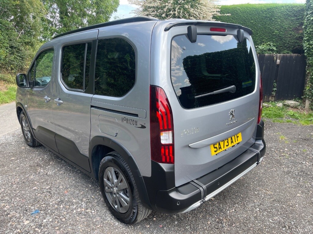 Used Peugeot Rifter 2023 for sale - 76345088: Photo 12