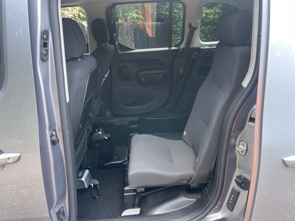 Used Peugeot Rifter 2023 for sale - 76345088: Photo 13