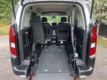 Used Peugeot Rifter 2023 for sale - 76345088: Photo