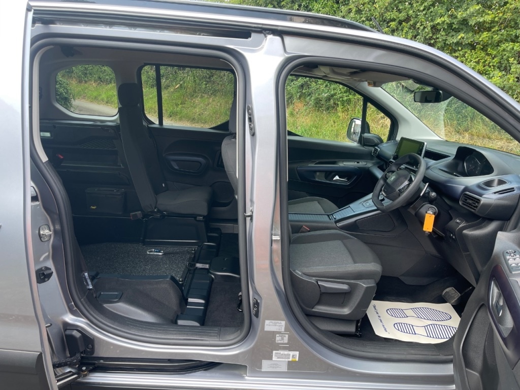 Used Peugeot Rifter 2023 for sale - 76345088: Photo 9