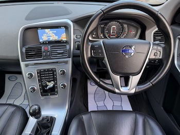 Used Volvo XC60 2016 for sale - 76322776: Photo