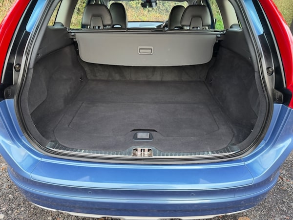 Used Volvo XC60 2016 for sale - 76322776: Photo 6