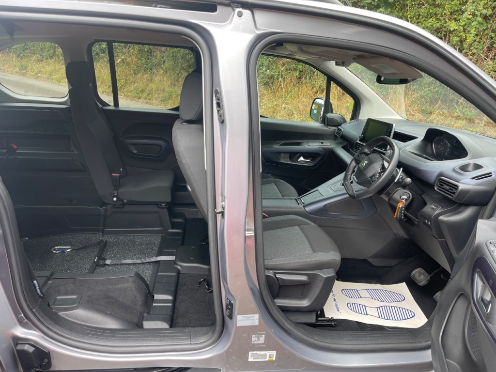 Vehicle 14