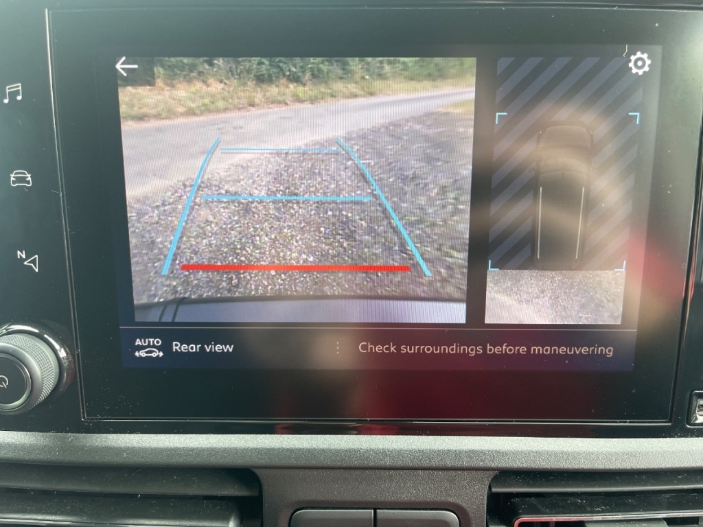 Used Peugeot Rifter 2024 for sale - 76345100: Photo 17