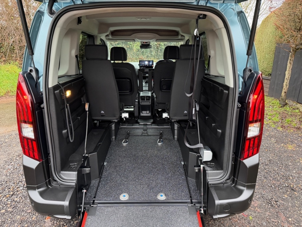 Used Peugeot Rifter 2025 for sale - 78190814: Photo 2