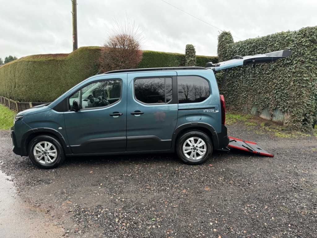 Used Peugeot Rifter 2025 for sale - 78190814: Photo 4