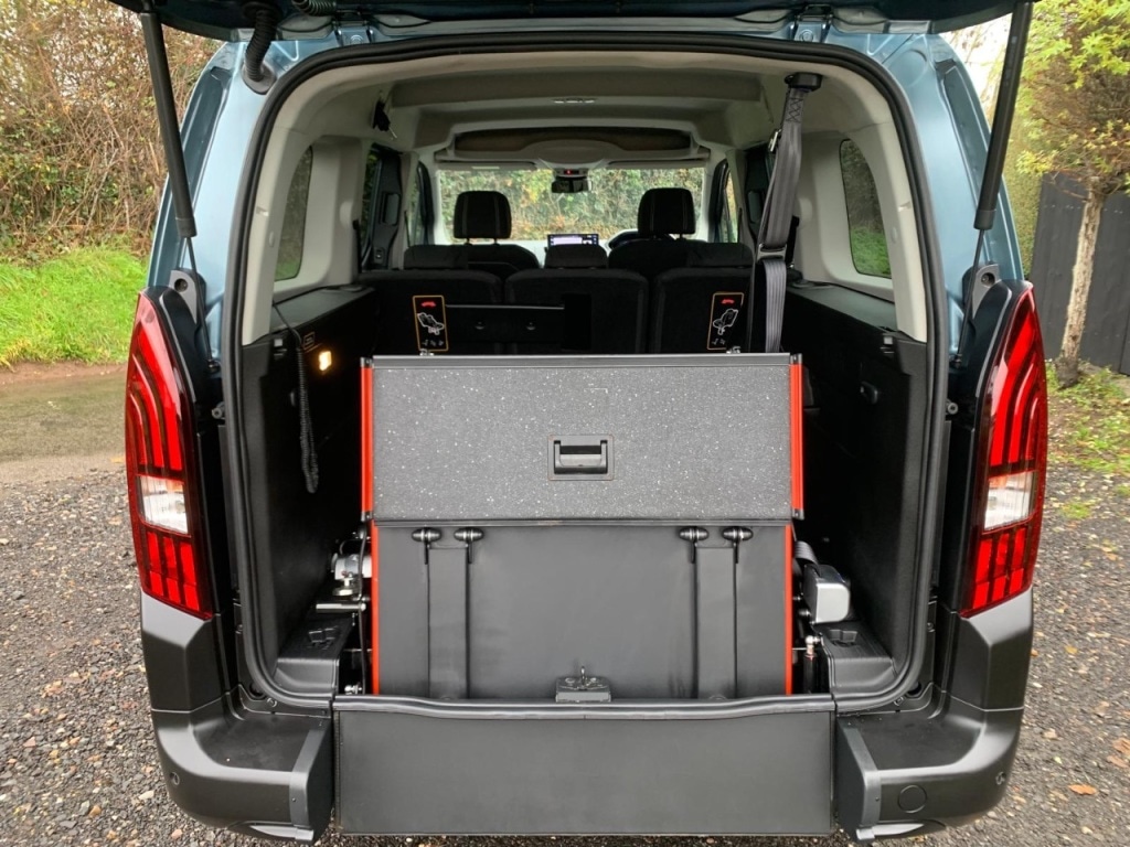 Used Peugeot Rifter 2024 for sale - 76798594: Photo 12