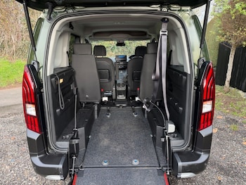 Used Peugeot Rifter 2024 for sale - 76723452: Photo