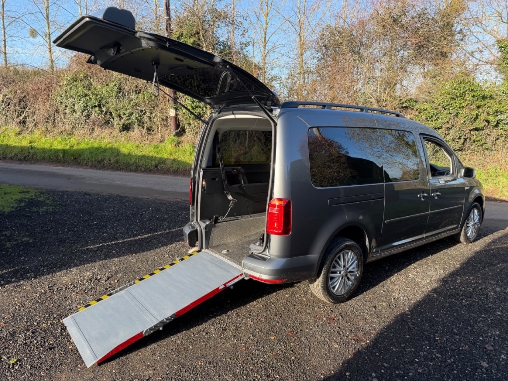 Used Volkswagen Caddy Maxi Life 2020 for sale - 77355031: Photo 1