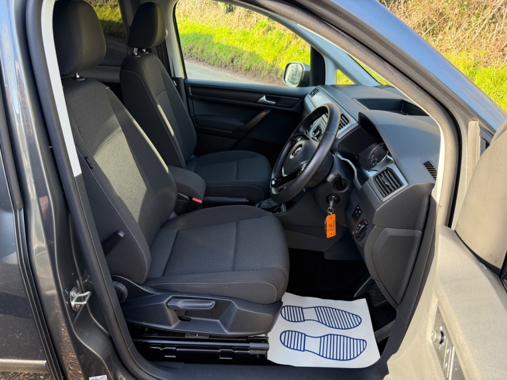 Used Volkswagen Caddy Maxi Life 2020 for sale - 77355031: Photo 16