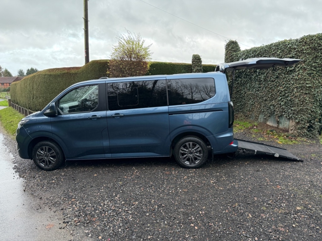 Used Ford Tourneo Custom 2025 for sale - 76863130: Photo 4