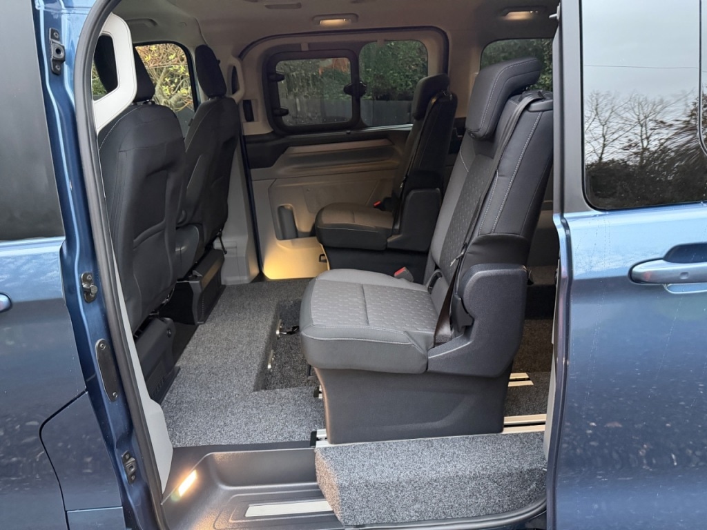 Used Ford Tourneo Custom 2025 for sale - 76863130: Photo 8