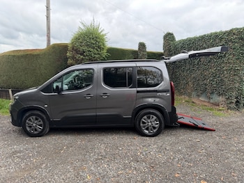 Used Peugeot Rifter 2024 for sale - 76266338: Photo