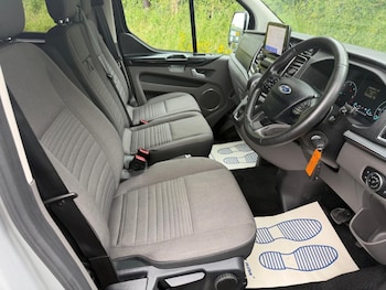 Used Ford Tourneo Custom 2024 for sale - 78583454: Photo