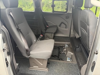 Used Ford Tourneo Custom 2024 for sale - 78583454: Photo