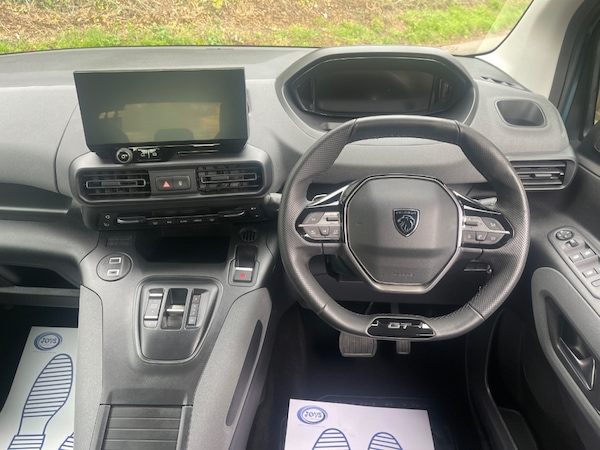 Used Peugeot Rifter 2024 for sale - 76209958: Photo 12