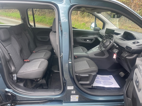 Used Peugeot Rifter 2024 for sale - 76209958: Photo 13