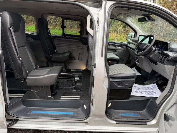 Used Ford Tourneo Custom 2025 for sale - 76255830: Photo 14