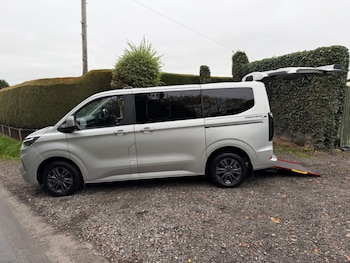 Used Ford Tourneo Custom 2025 for sale - 76255830: Photo