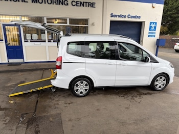 Used Ford Tourneo Courier 2020 for sale - 77061470: Photo
