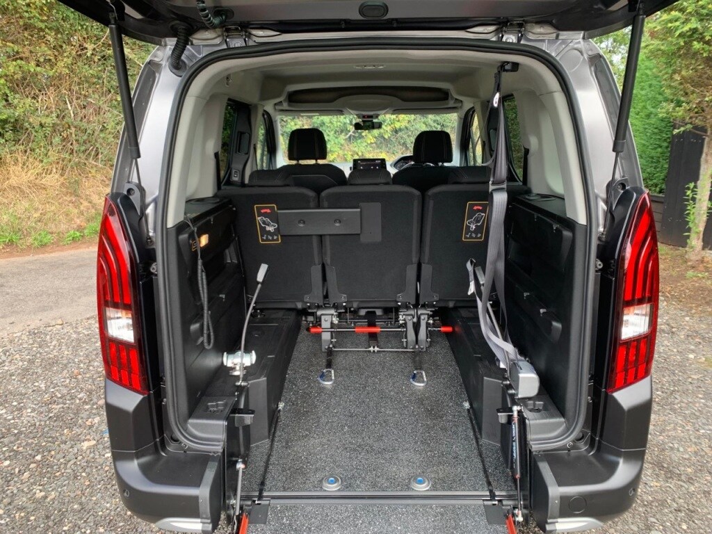 Used Peugeot Rifter 2024 for sale - 75936079: Photo 12