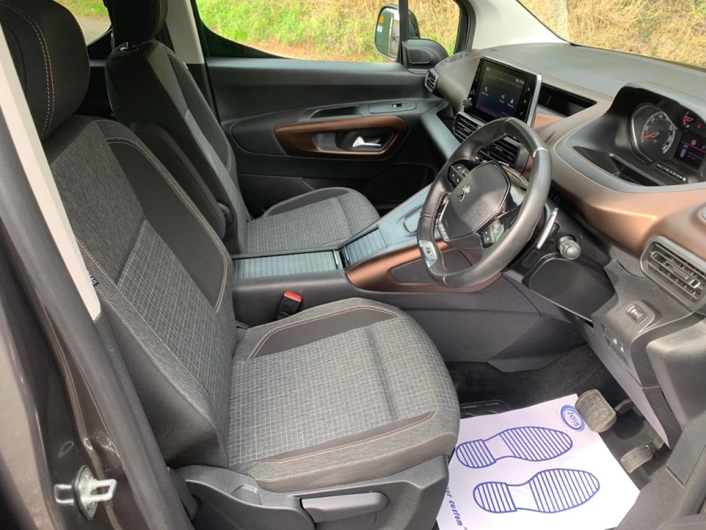 Used Peugeot Rifter 2024 for sale - 75936079: Photo 3