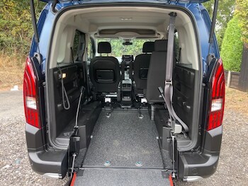 Used Peugeot Rifter 2023 for sale - 75548982: Photo