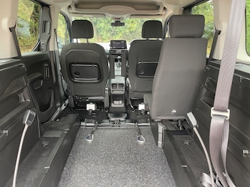 Used Peugeot Rifter 2023 for sale - 75548982: Photo