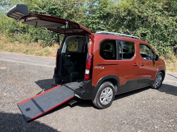 Used Peugeot Rifter 2021 for sale - 75335288: Photo 1