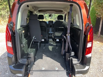 Used Peugeot Rifter 2021 for sale - 76345086: Photo