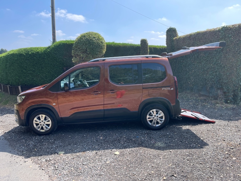 Used Peugeot Rifter 2021 for sale - 76345086: Photo 4