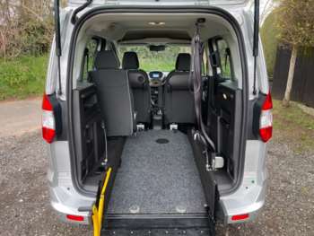 Used Ford Tourneo Courier 2020 for sale - 74301104: Photo