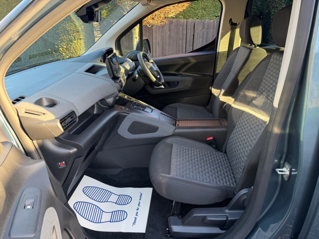 Used Peugeot Rifter 2024 for sale - 77034404: Photo 10