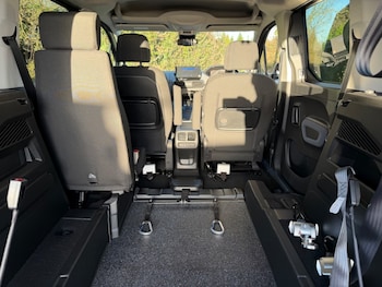 Used Peugeot Rifter 2024 for sale - 77034404: Photo