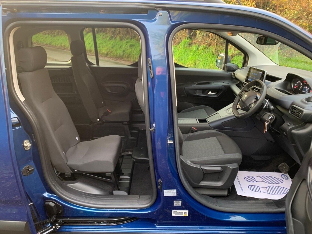 Used Peugeot Rifter 2021 for sale - 76819836: Photo 4