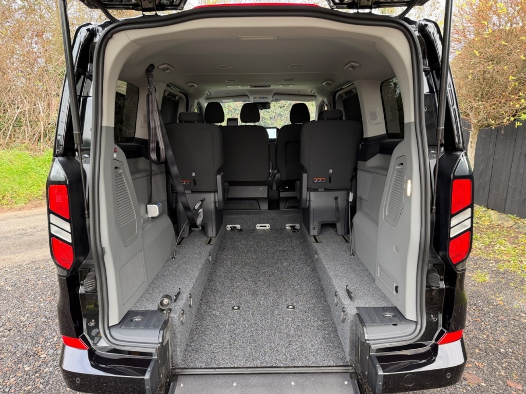 Used Ford Tourneo Custom 2025 for sale - 78190830: Photo 2