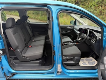 Used Ford Grand Tourneo Connect 2025 for sale - 79008773: Photo