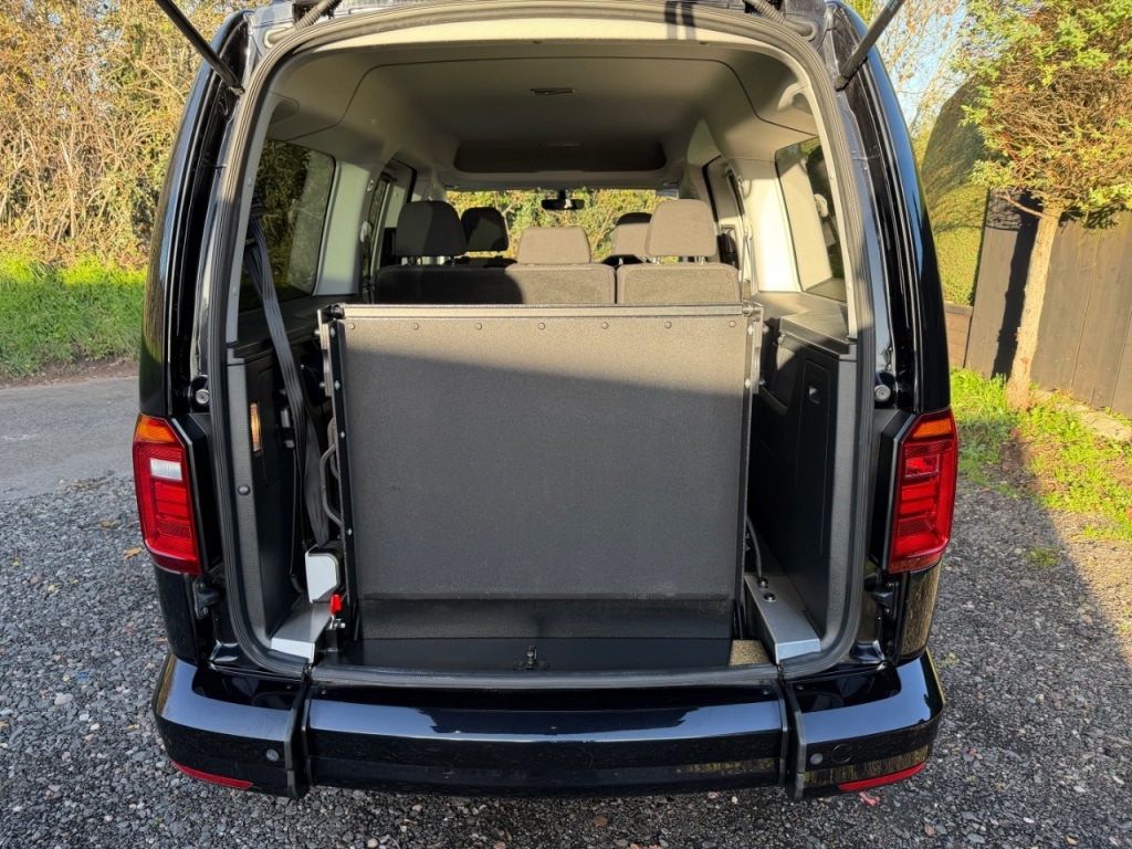 Used Volkswagen Caddy Maxi Life 2021 for sale - 76569351: Photo 5