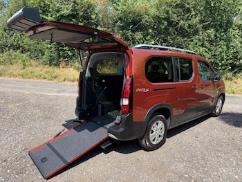 Used Peugeot Rifter 2021 for sale - 79103044: Photo