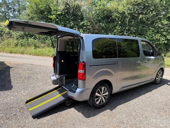 Used Toyota PROACE CITY Verso 2023 for sale - 79017500: Photo