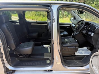 Used Toyota PROACE CITY Verso 2023 for sale - 79017500: Photo