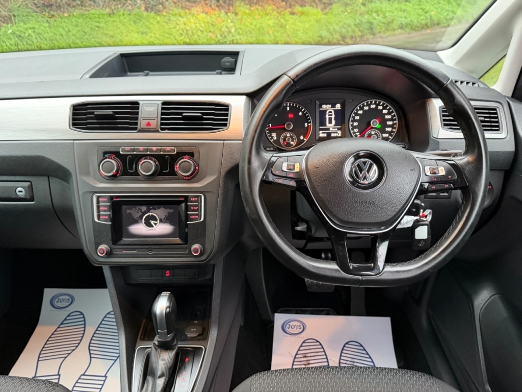 Used Volkswagen Caddy Maxi Life 2021 for sale - 76739725: Photo 13