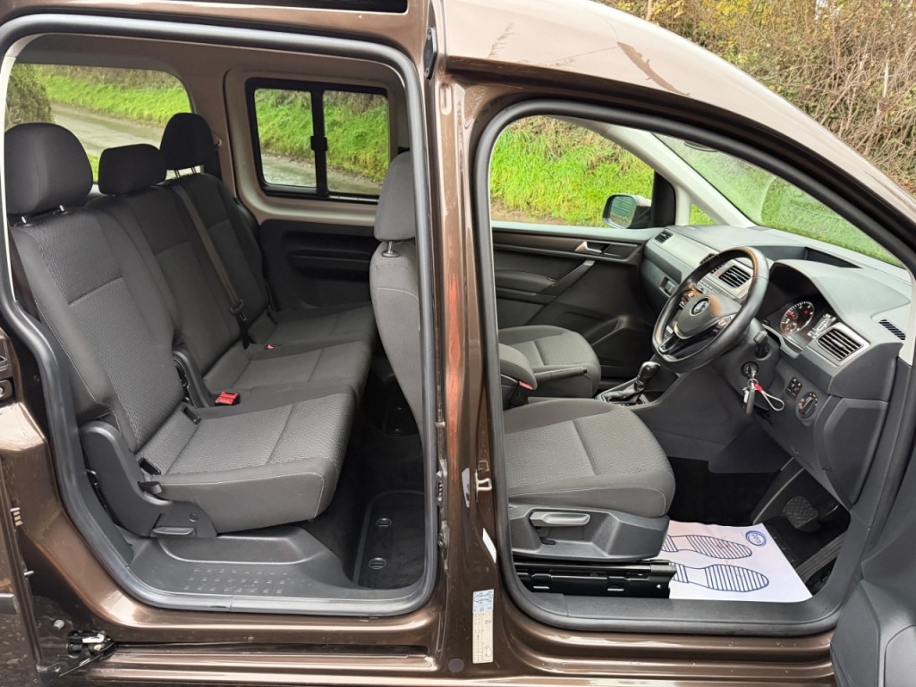 Used Volkswagen Caddy Maxi Life 2021 for sale - 76739725: Photo 14