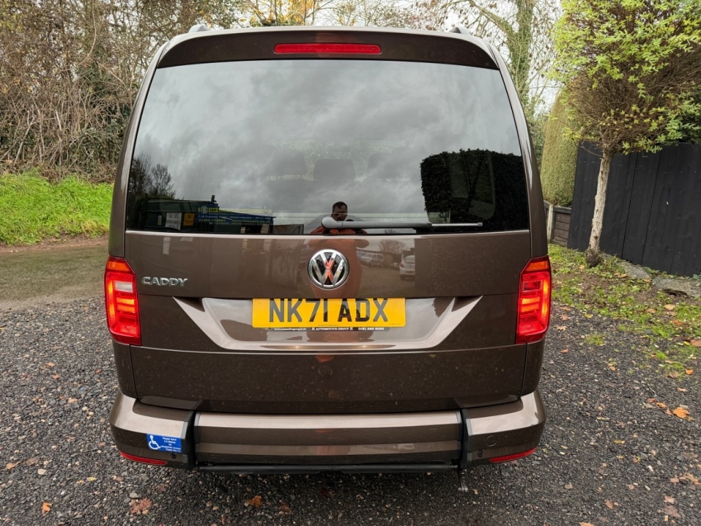 Used Volkswagen Caddy Maxi Life 2021 for sale - 76739725: Photo 6