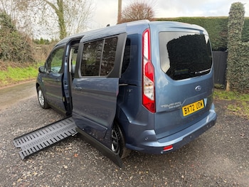 Used Ford Grand Tourneo Connect 2022 for sale - 77355008: Photo