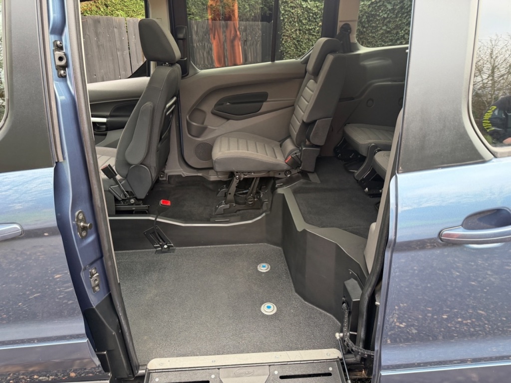 Used Ford Grand Tourneo Connect 2022 for sale - 77355008: Photo 5